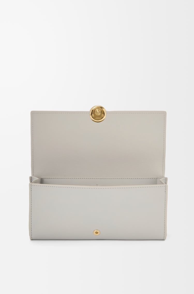 LOEWE Pebble continental wallet in shiny nappa calfskin Shell Grey