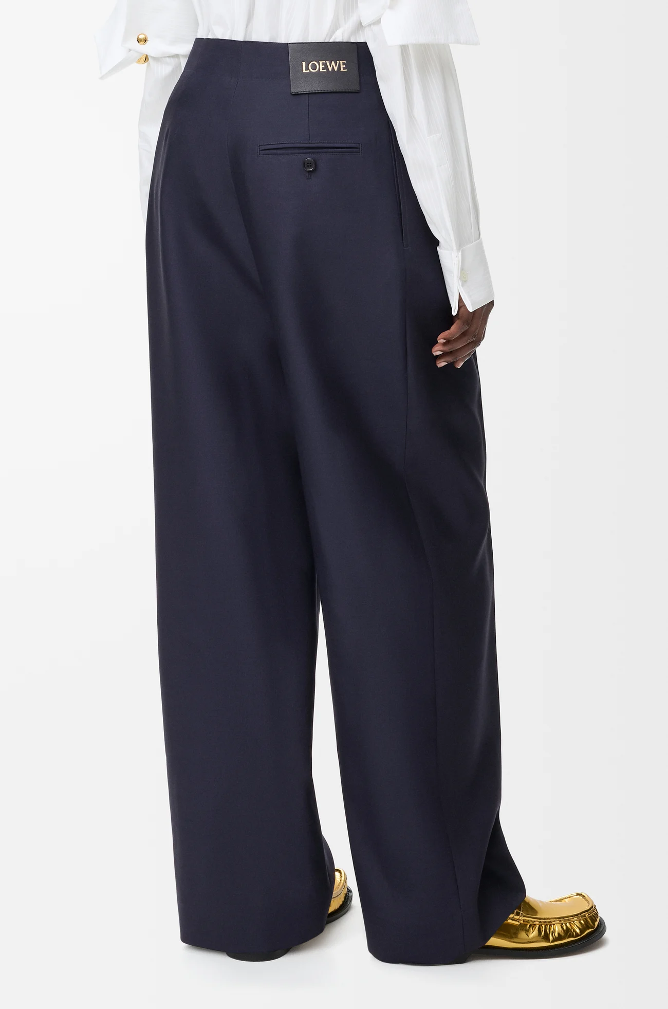 LOEWE Hose mit Gürtel aus Wolle und Seide Marineblau