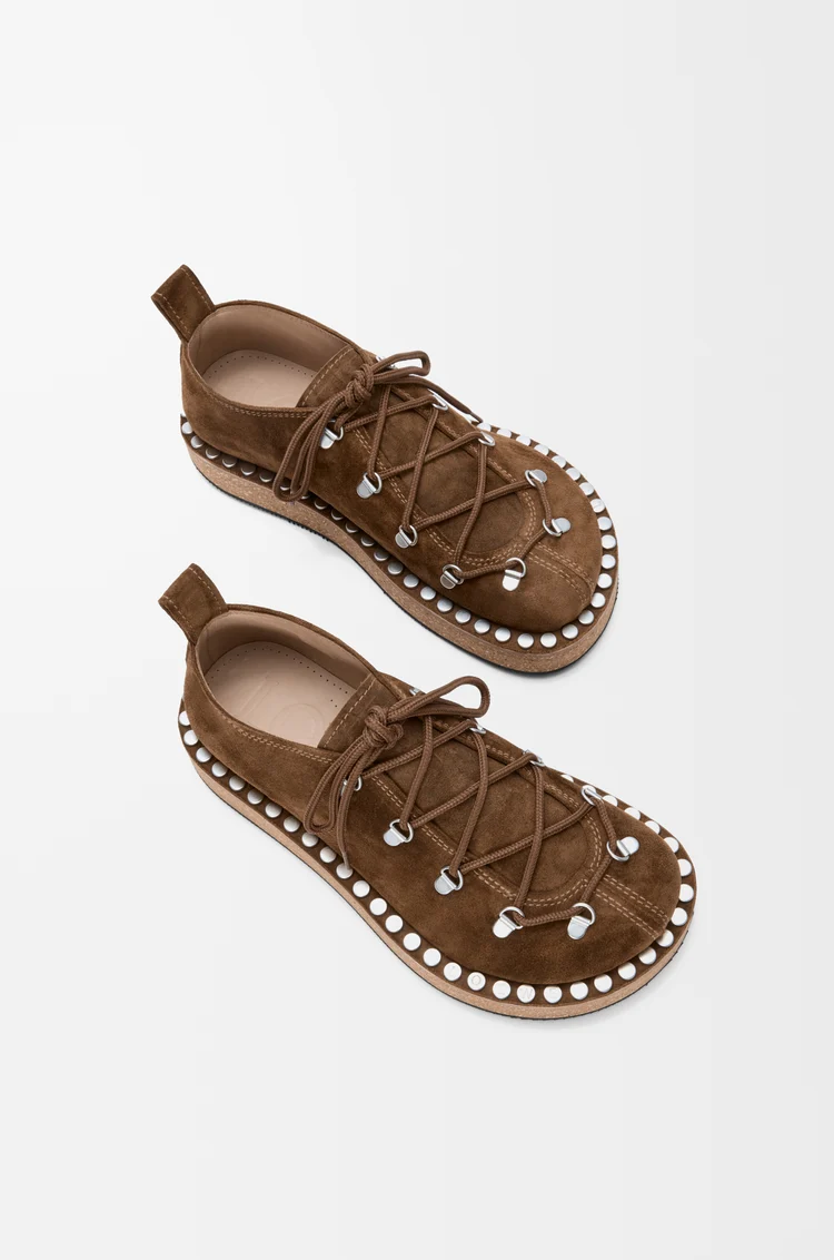 LOEWE Souliers à lacets Rivet en veau velours Marron