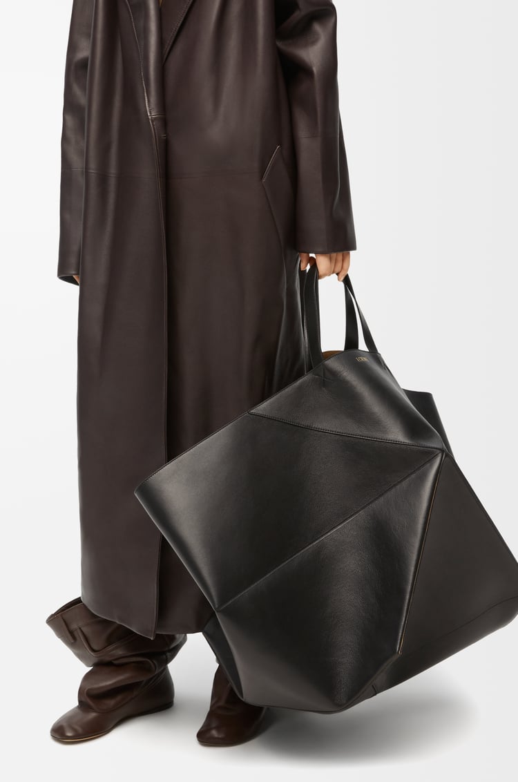 LOEWE パズルフォルドトート XXL（シャイニーカーフ） ブラック