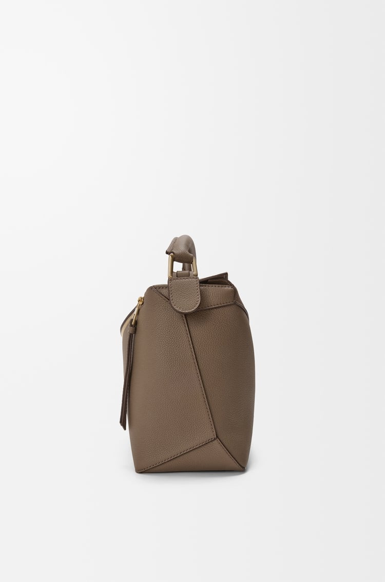 LOEWE パズルエッジ バッグ ミディアム（ソフトグレインカーフ） トープ