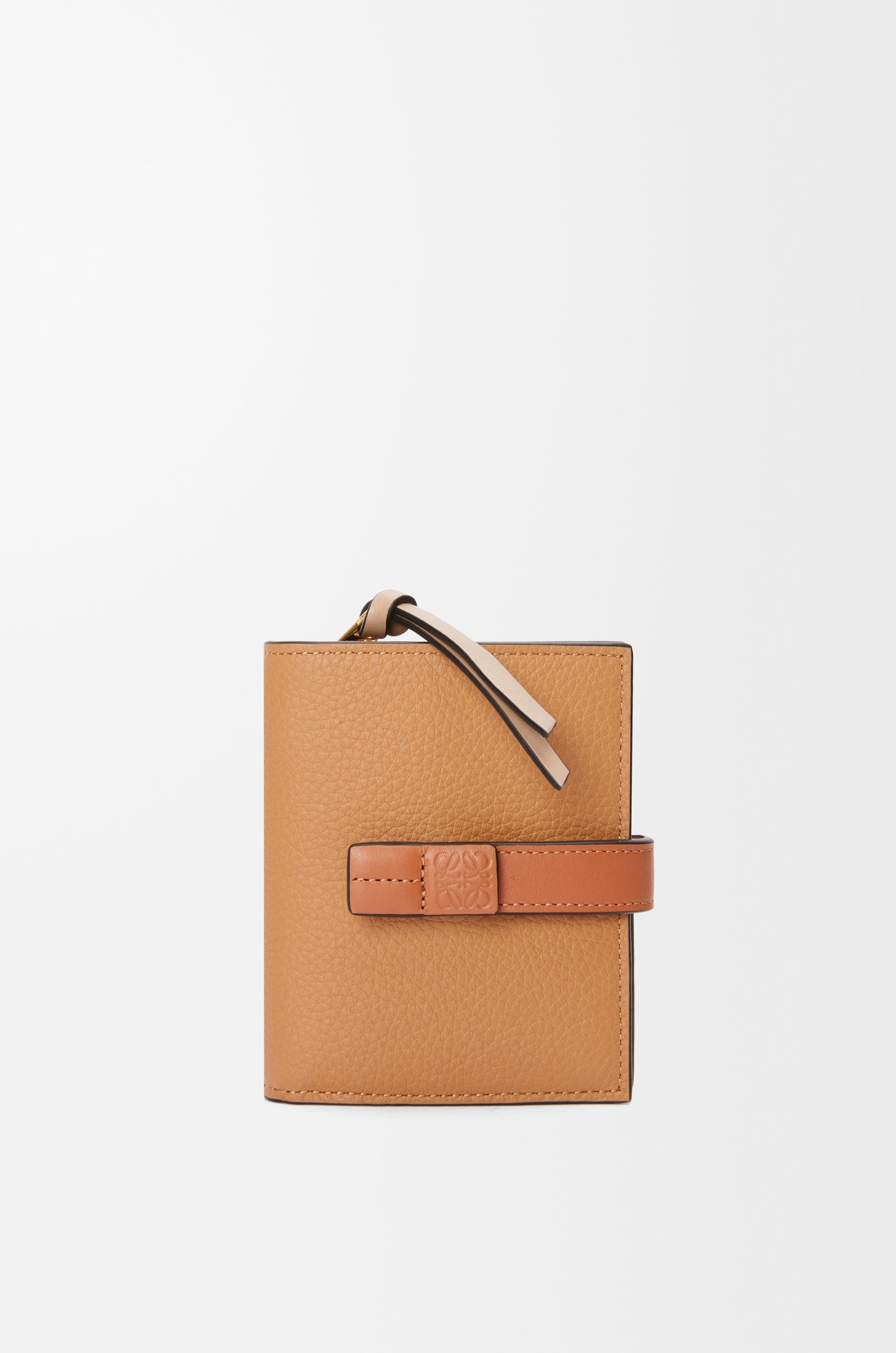 LOEWE Compact zip wallet in soft grained calfskin Toffee/Tan plp_rd