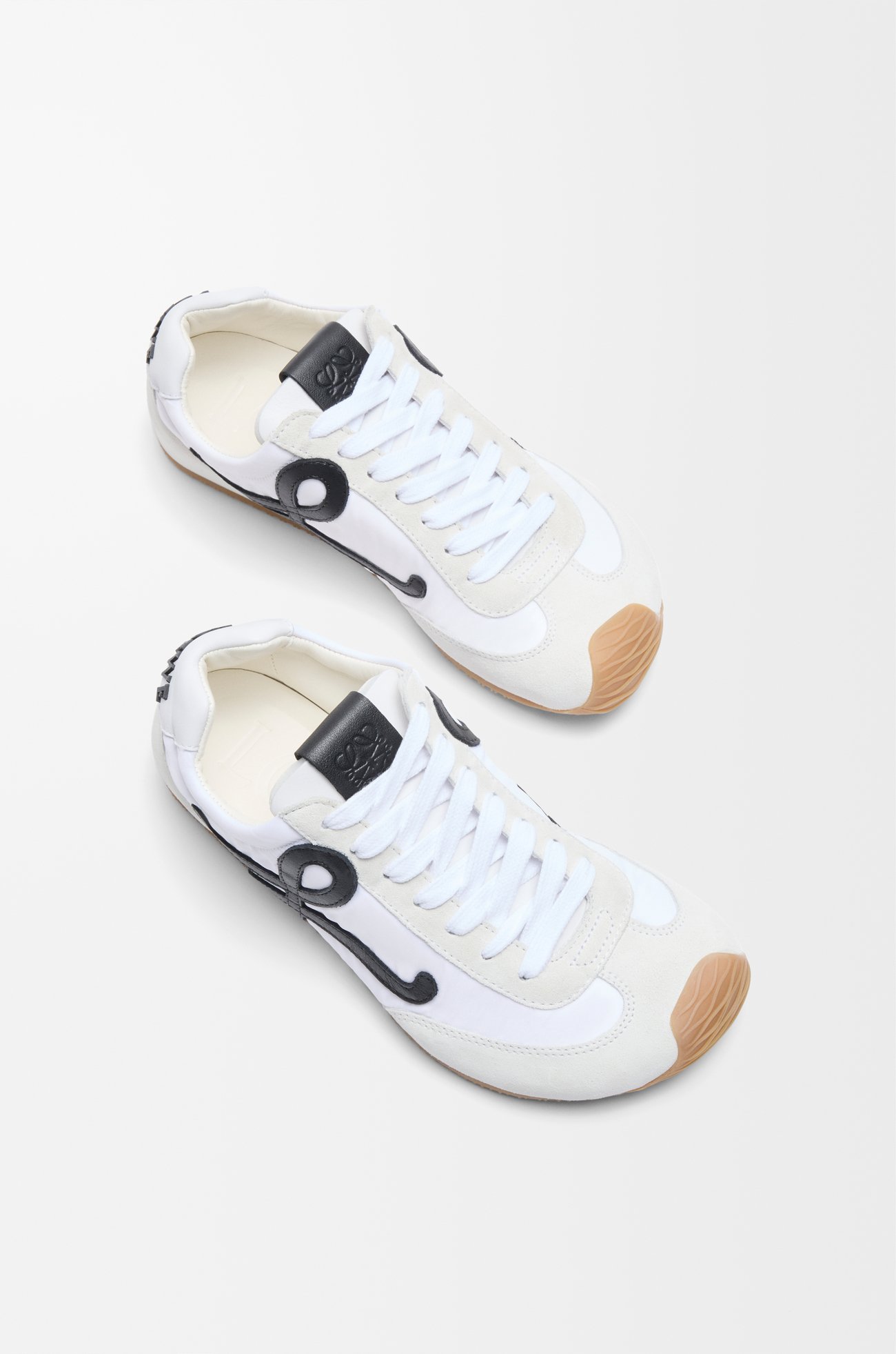 LOEWE Ballet Runner 2.0 en nailon y piel de becerro Blanco/Negro