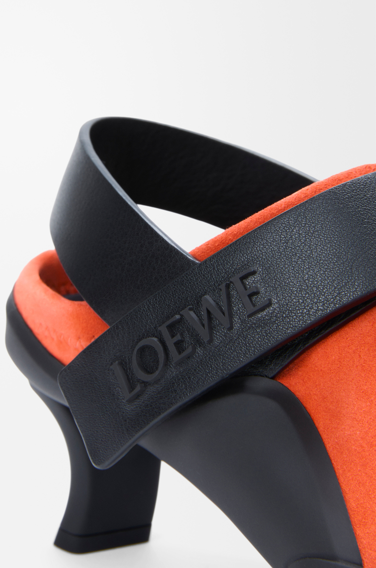 LOEWE Zapato de salón destalonado Dive en ante elástico Azafrán Oscuro/Negro