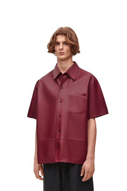 LOEWE Short sleeve shirt in nappa lambskin Bordeaux plp_rd