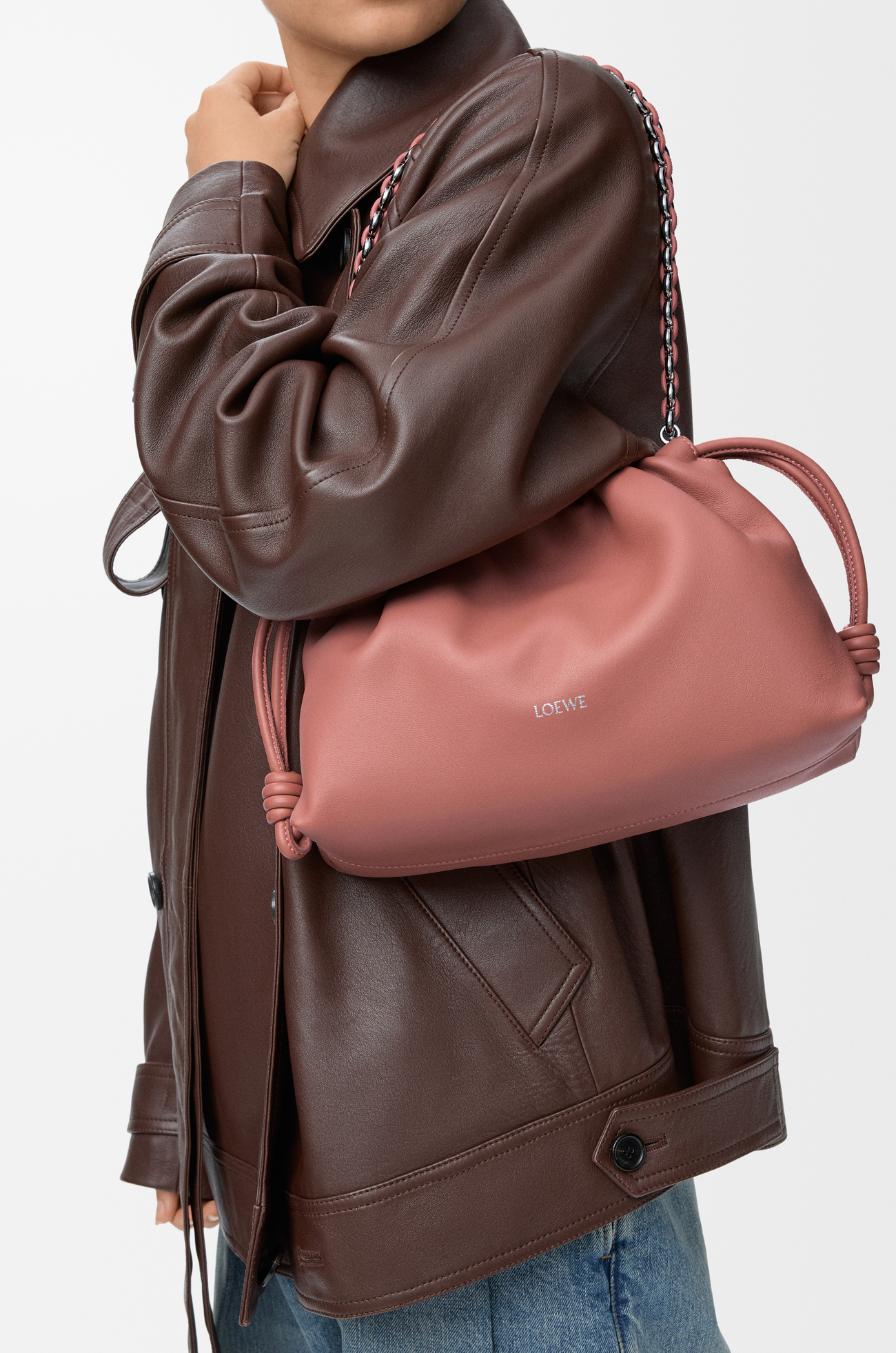 LOEWE 미디엄 플라멩코 펄스 - 멜로우 나파 램스킨 블러쉬