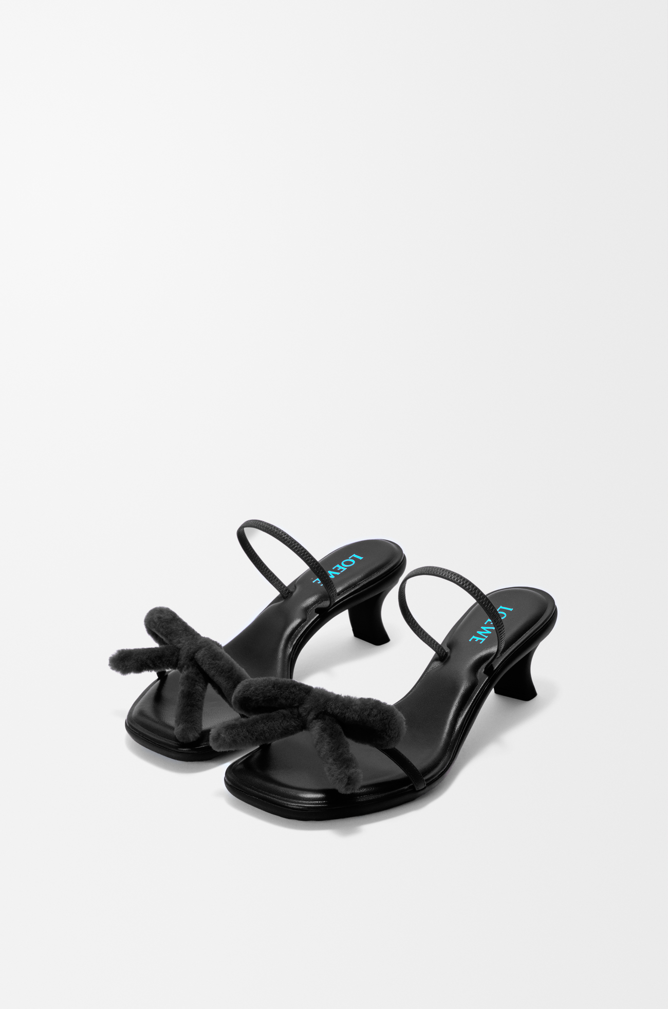 LOEWE Sandalia con lazo Mimi en piel napa de cordero y lana de oveja Negro