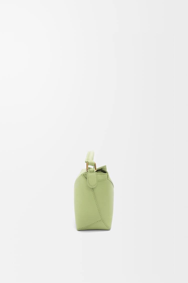 LOEWE パズルエッジ バッグ ミニ（クラシックカーフ） ライトペアー