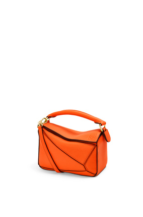 LOEWE Mini Puzzle bag in classic calfskin Orange plp_rd