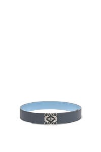 LOEWE Reversible Anagram belt in soft grained calfskin and smooth calfskin Onyx/Olympic Blue/Satin Pallad