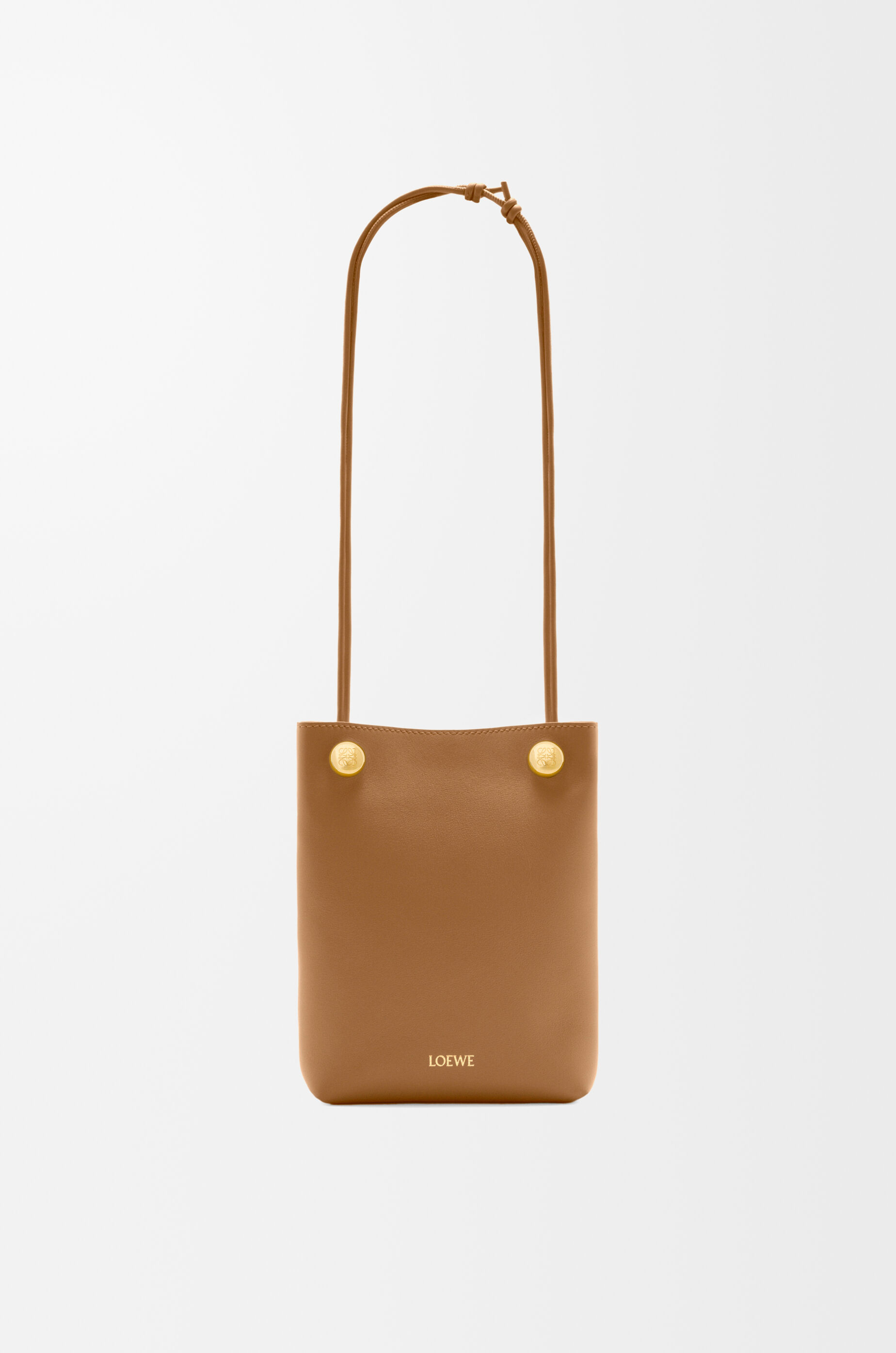 ぺブル ポーチ（スムースカーフ） ブラウン - LOEWE