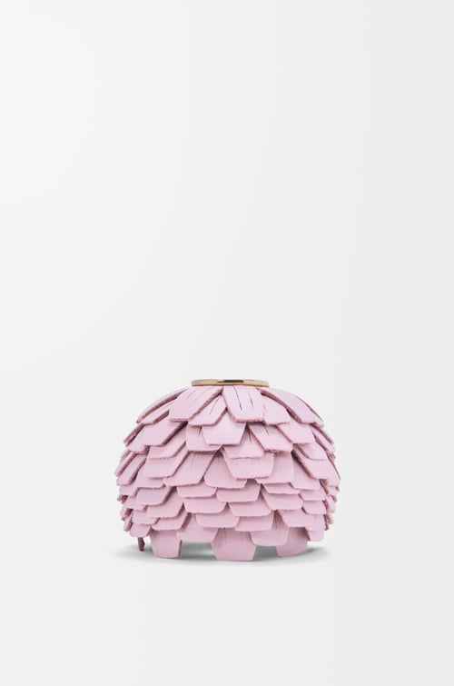 LOEWE 经典牛皮革花卉骰子 淡粉色