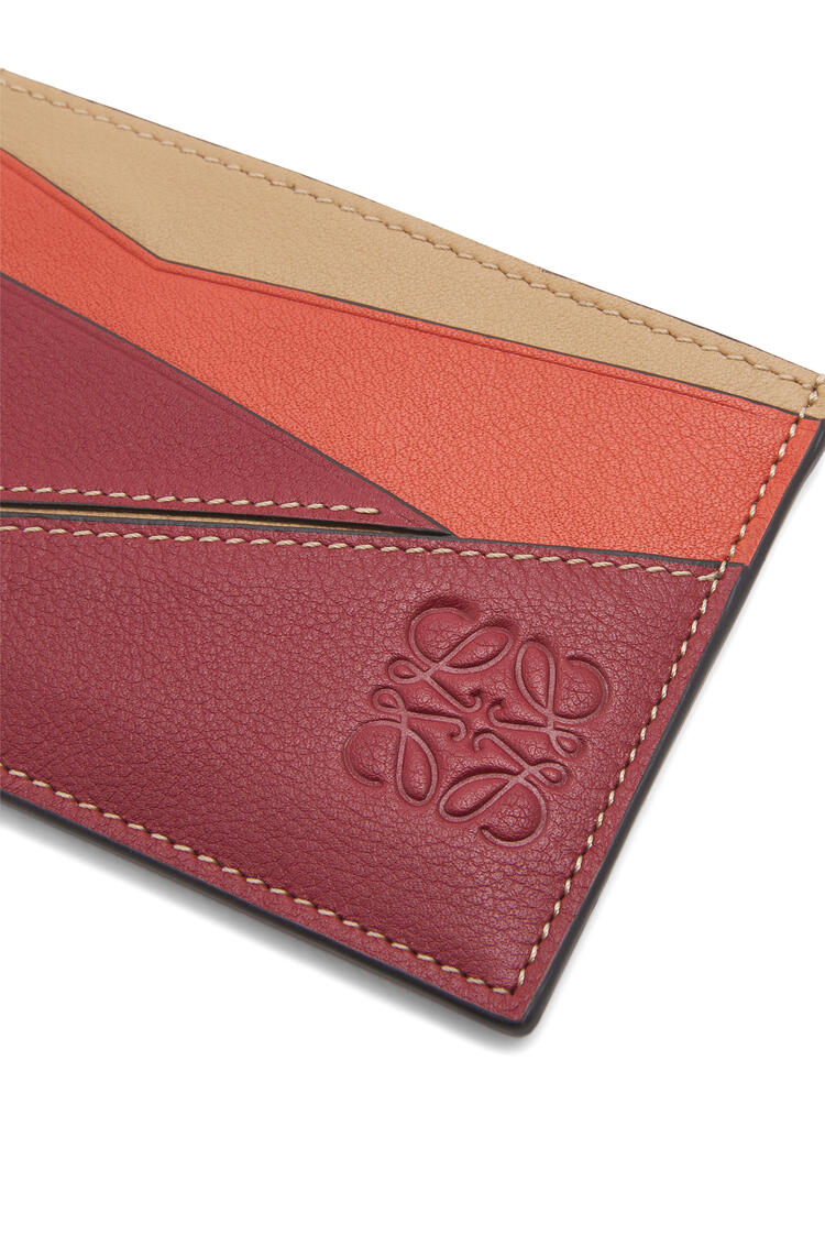LOEWE Puzzle plain cardholder in classic calfskin Deep Red/Dune pdp_rd
