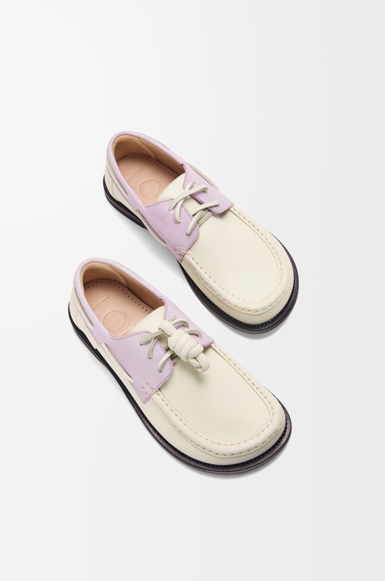 LOEWE 柔軟小牛皮 Campo 船鞋 白色/丁香紫