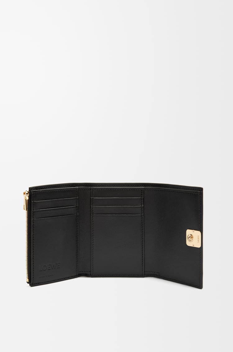 LOEWE Cartera vertical pequeña Anagram Puffer en piel napa de ternera Negro