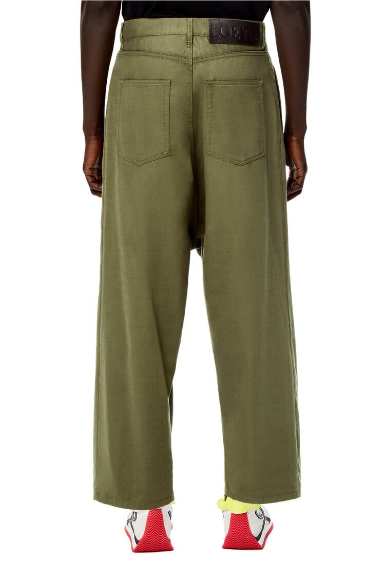 LOEWE Pantalón de tiro bajo en algodón Verde Militar pdp_rd