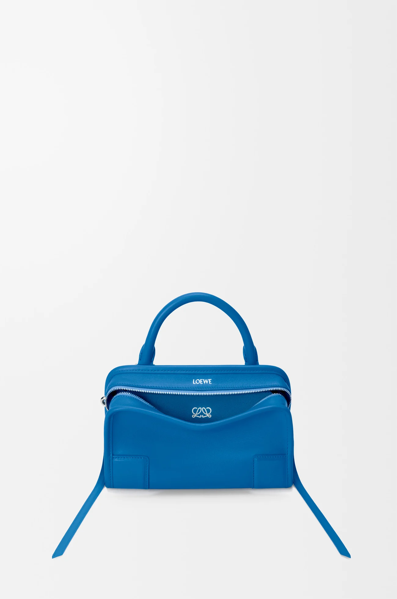 LOEWE Bolso Amazona 180 mini en piel de ternera suave Azur Real