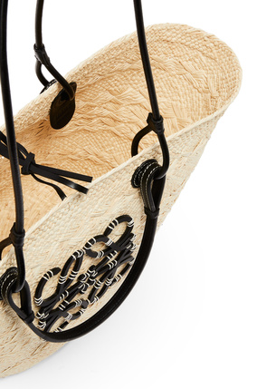 LOEWE Bolso Anagram Basket en palma de iraca y piel de ternera Natural/Negro plp_rd