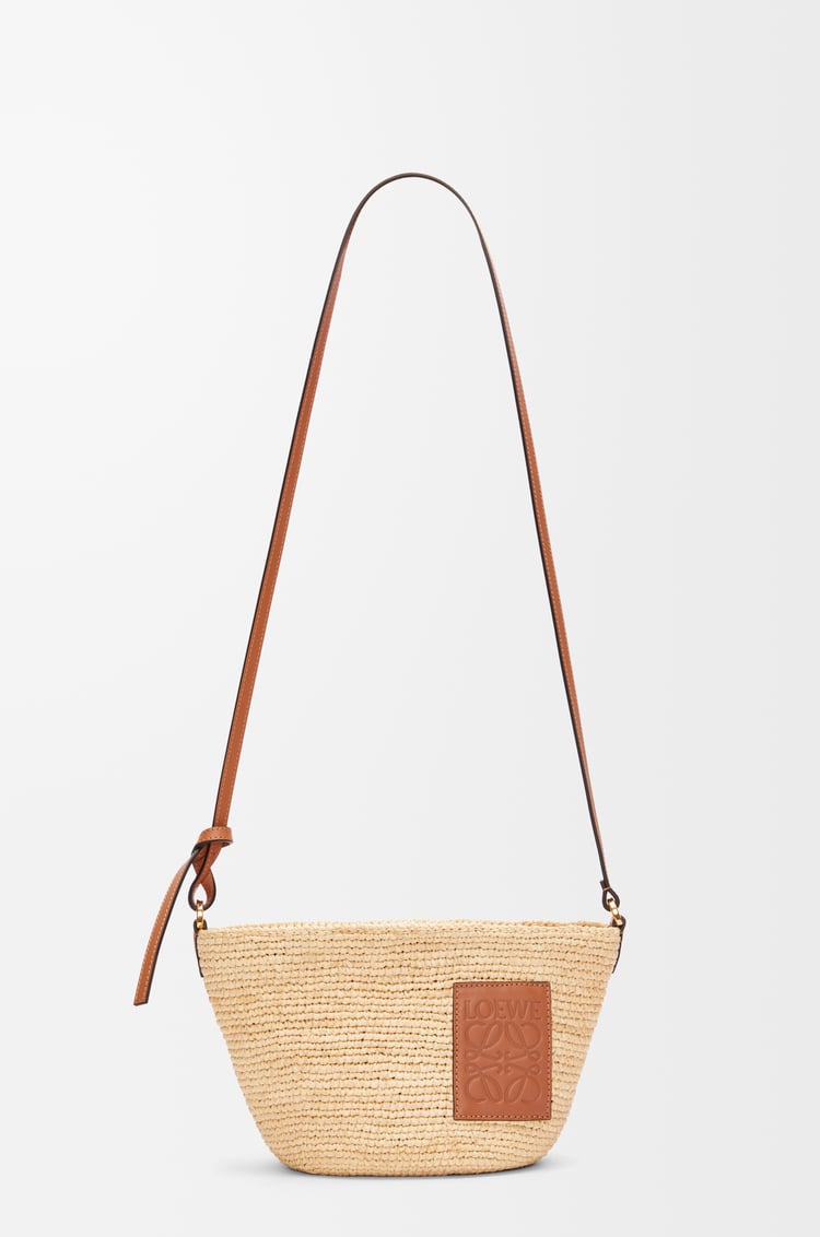 LOEWE Slit pochette bag in raffia and calfskin Natural/Tan