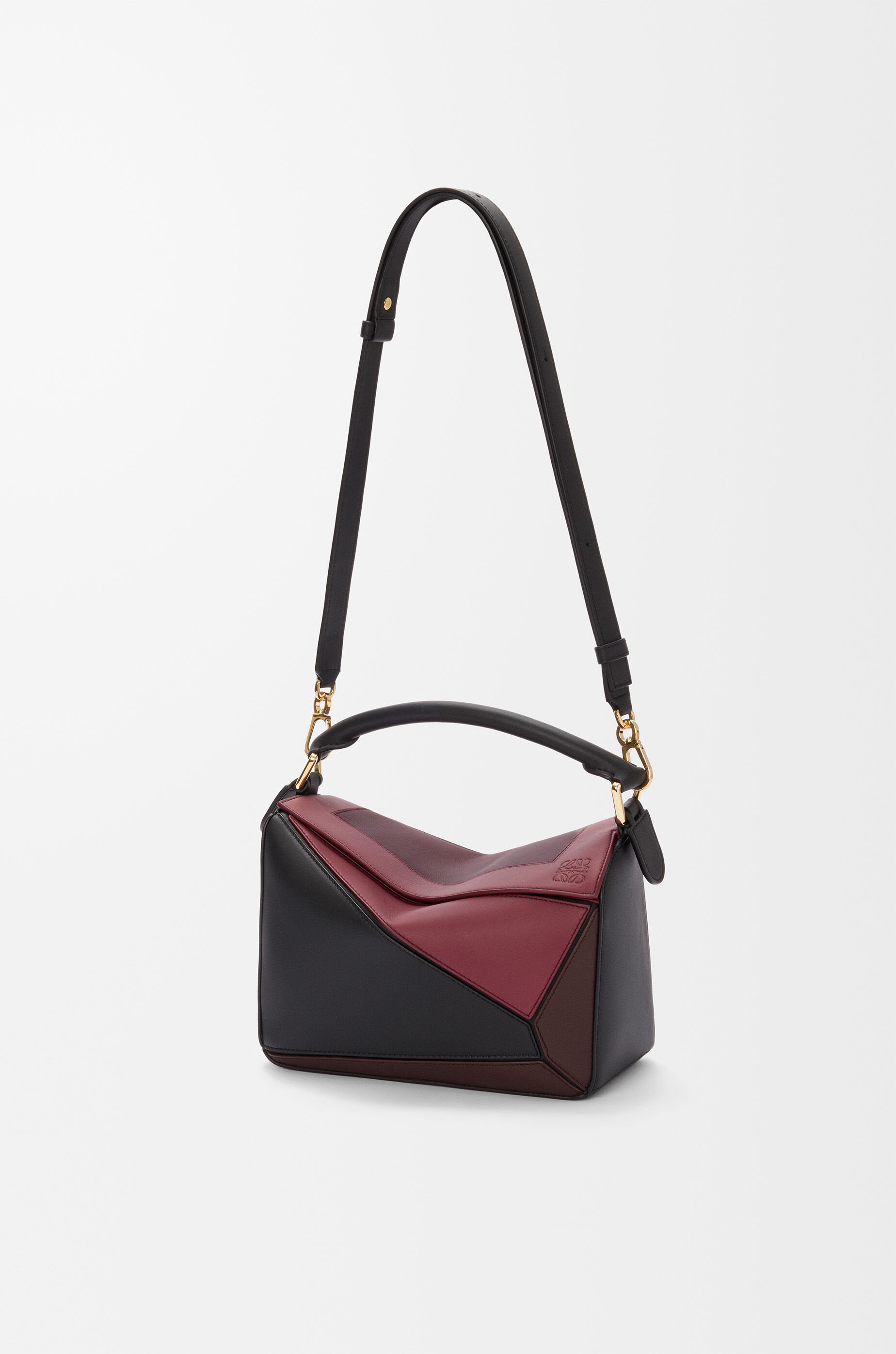 パズルバッグ スモール（ナパカーフ） ブラック - LOEWE