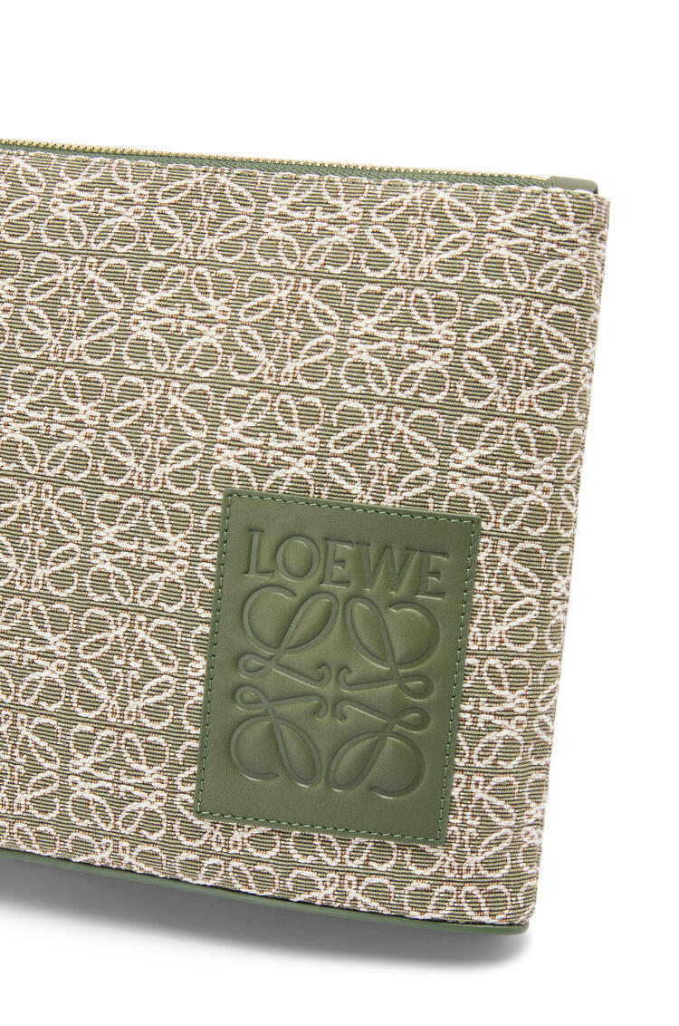 LOEWE Monedero rectangular en jacquard de anagrama y piel de ternera Verde/Verde Aguacate pdp_rd