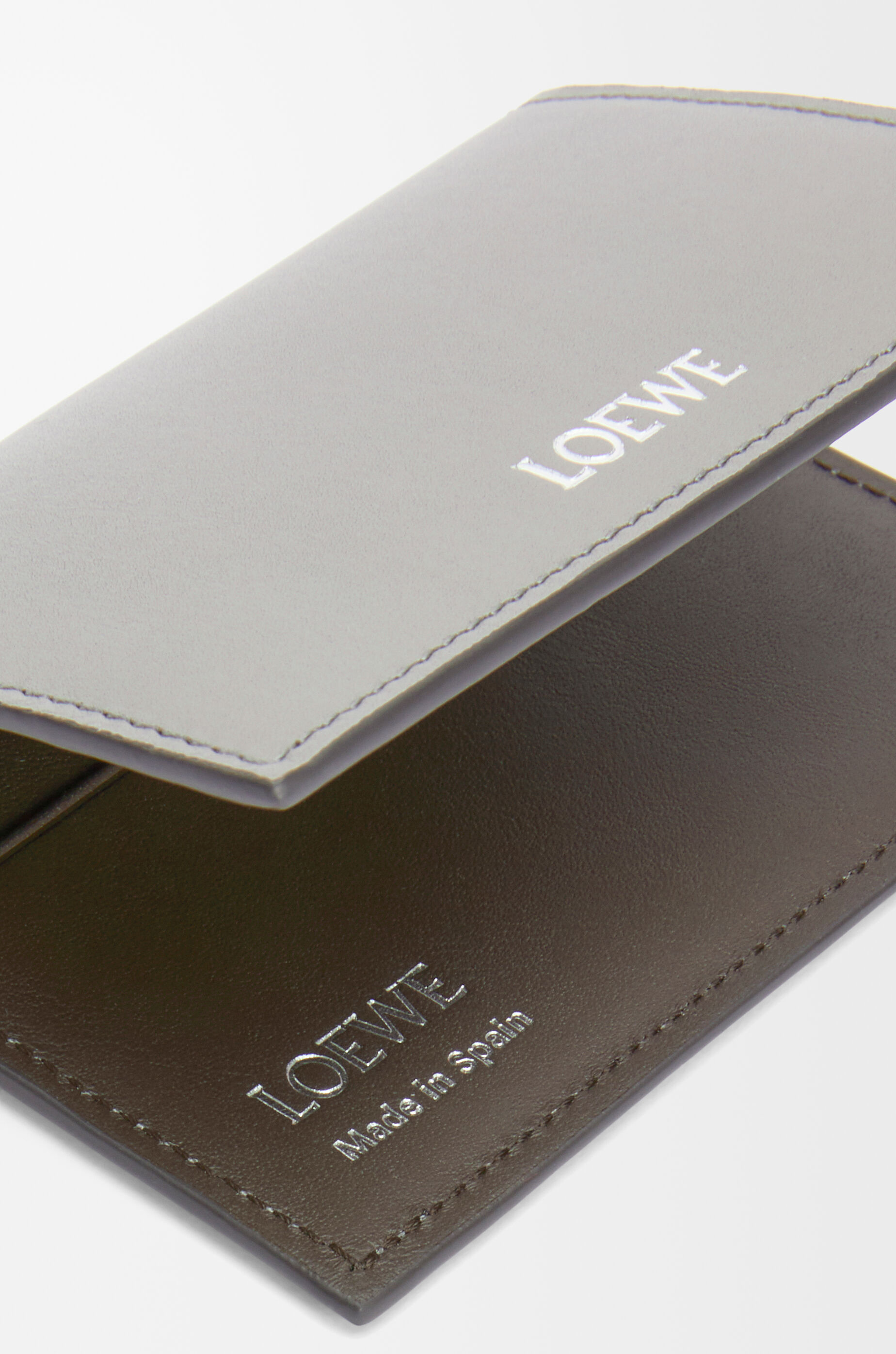 Slim bifold cardholder in shiny nappa calfskin Grey - LOEWE