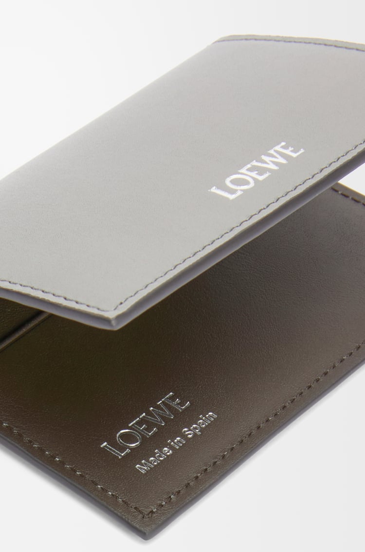 LOEWE Slim bifold cardholder in shiny nappa calfskin Pearl Grey/Dark Grey