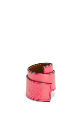 LOEWE Small slap bracelet in calfskin Poppy Pink plp_rd