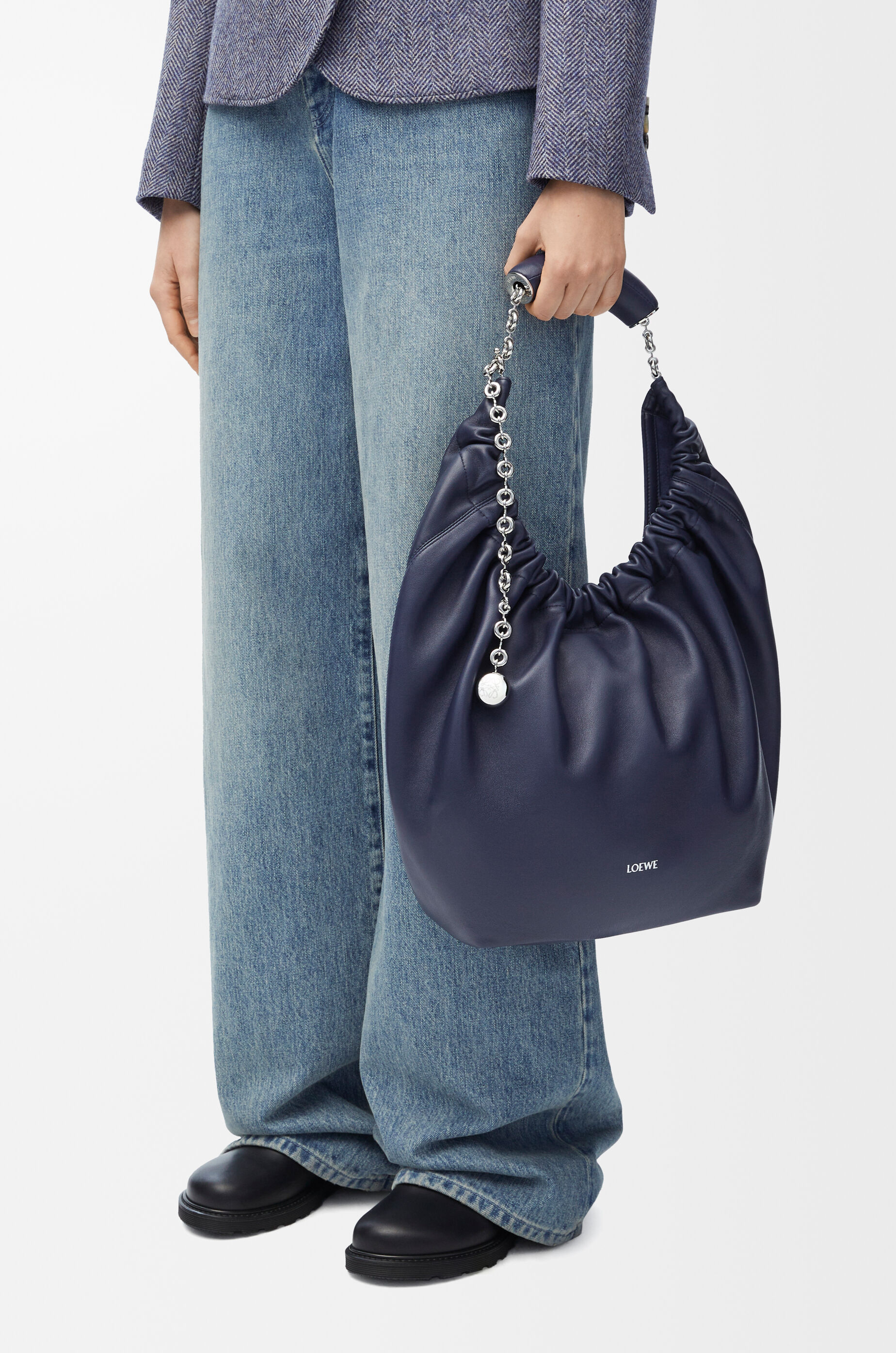 LOEWE Medium Squeeze bag in nappa lambskin Abyss Blue