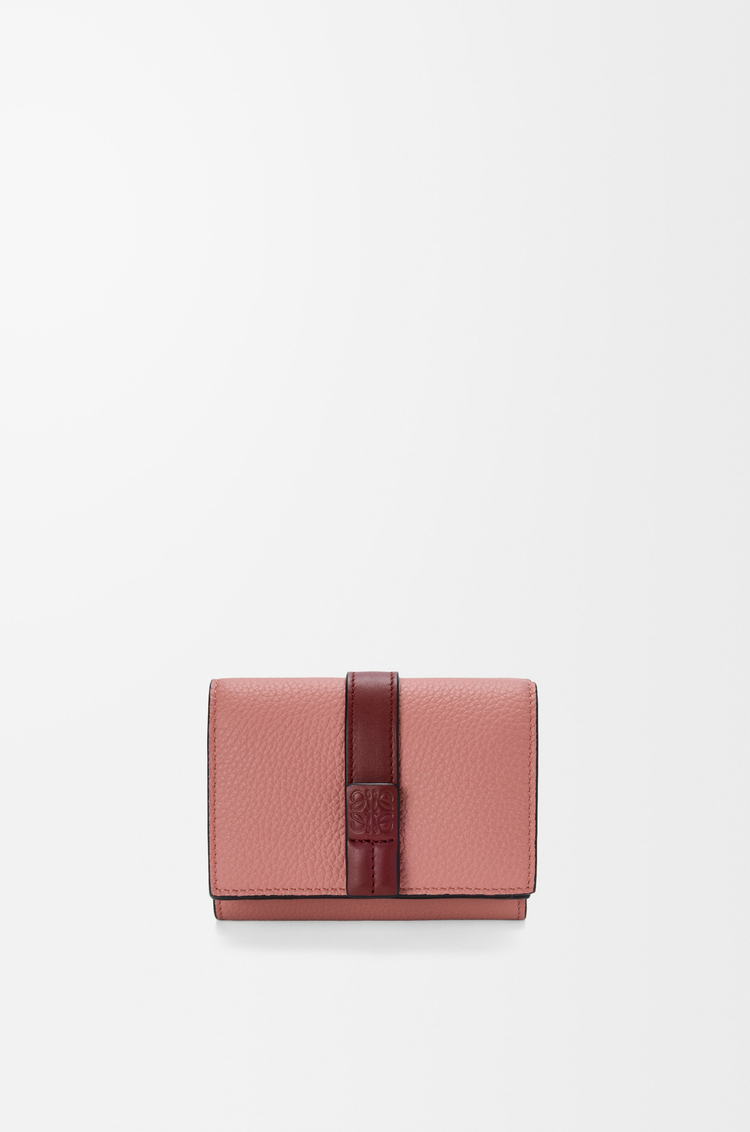 LOEWE Cartera con tres pliegues en suave piel de ternera graneada Empolvado/Caoba