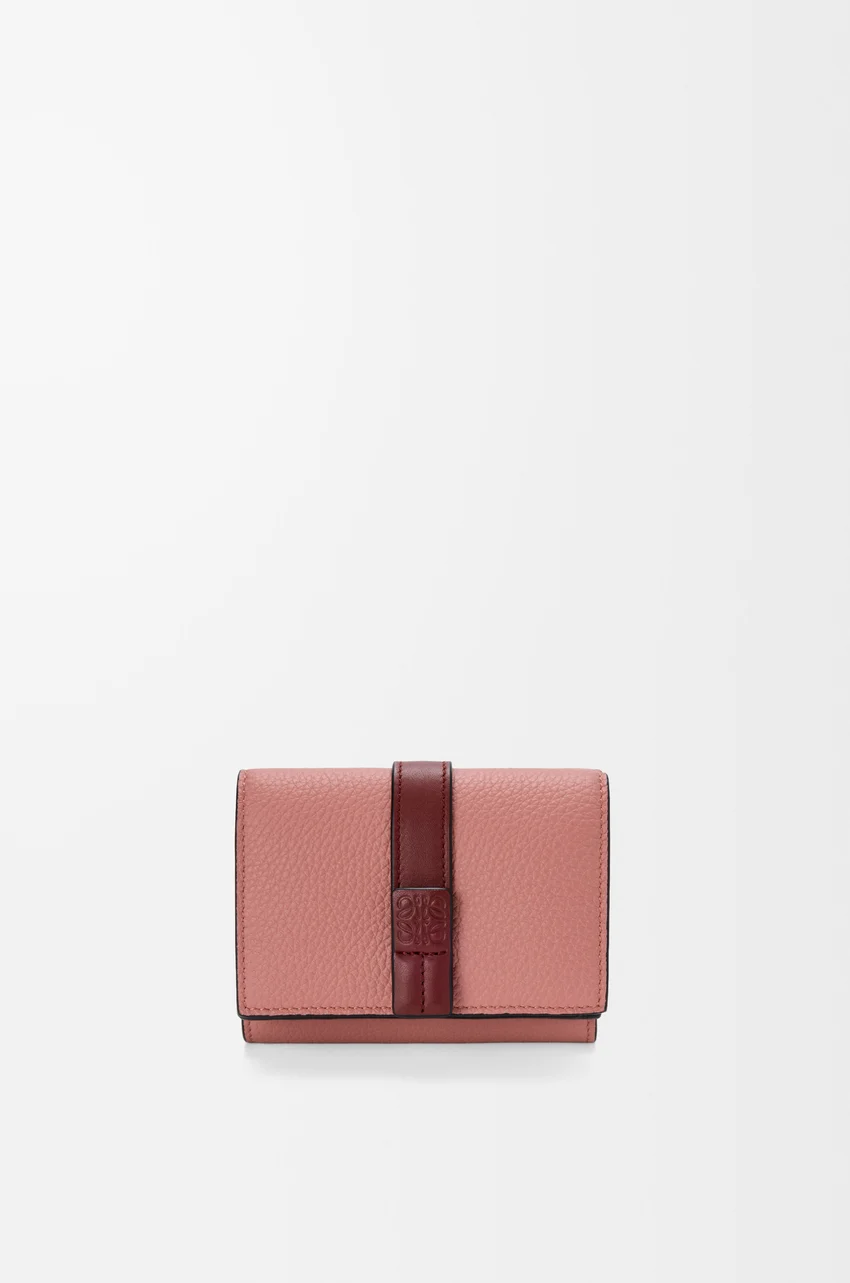 Trifold wallet in soft grained calfskin