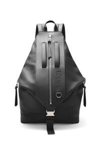 LOEWE Convertible backpack in classic calfskin 黑色