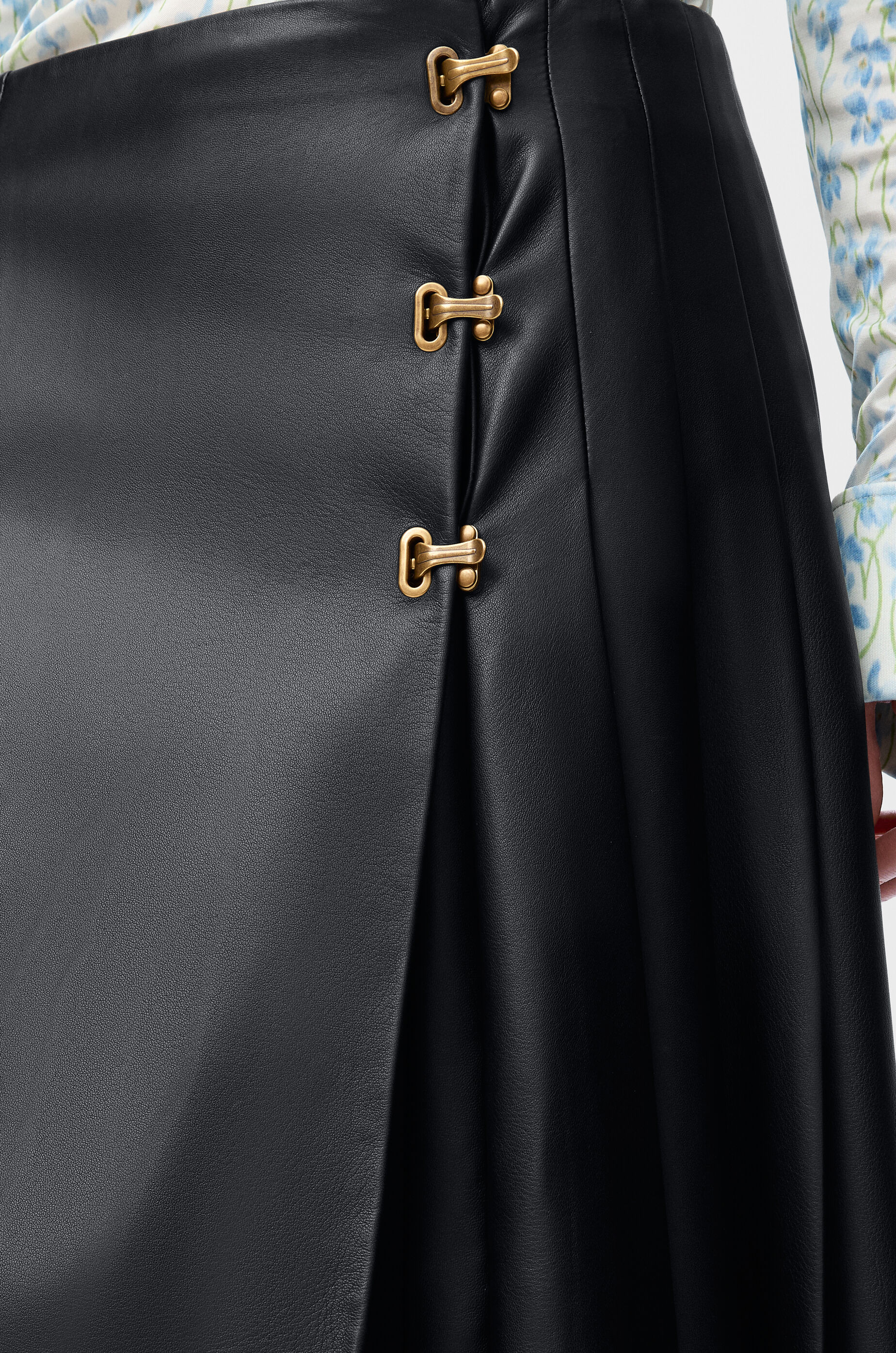 プリーツ スカート（ナパラム） ブラック - LOEWE Japan official website