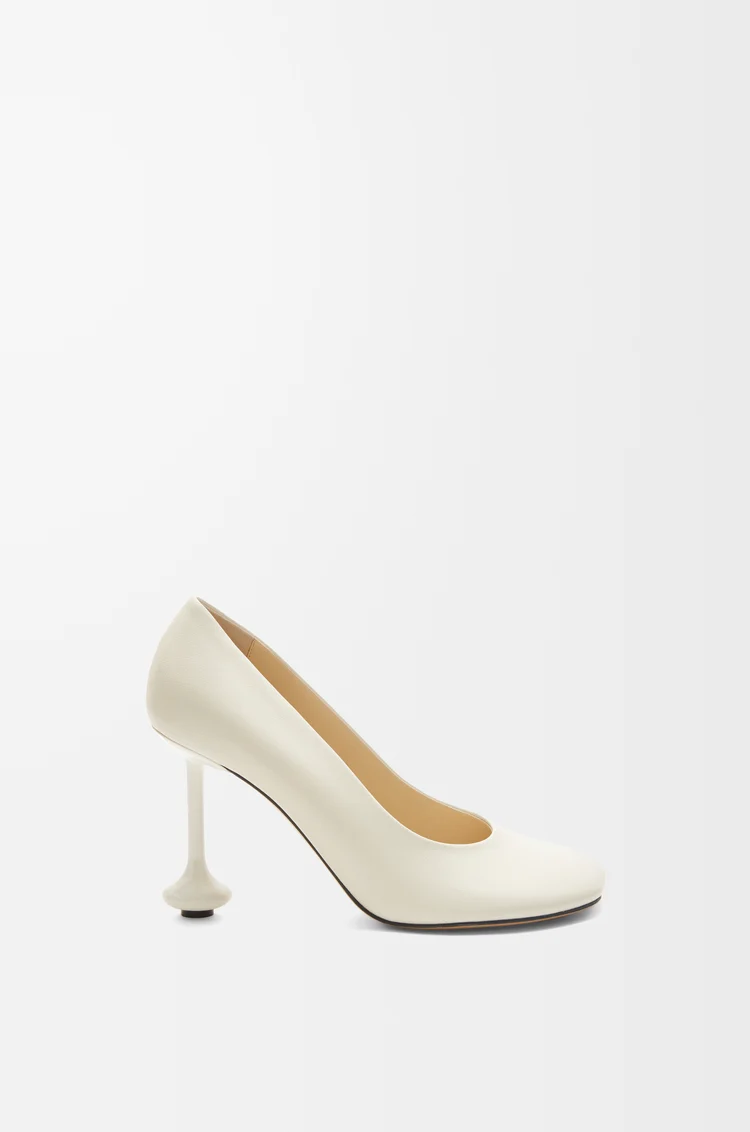 LOEWE Toy pump in goatskin White
