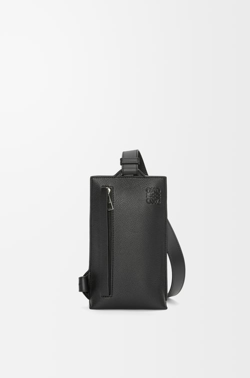 LOEWE Vertical T Pocket in soft grained calfskin Black plp_rd