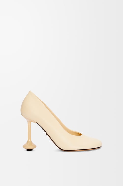 LOEWE Toy pump in goatskin Oat Milk plp_rd