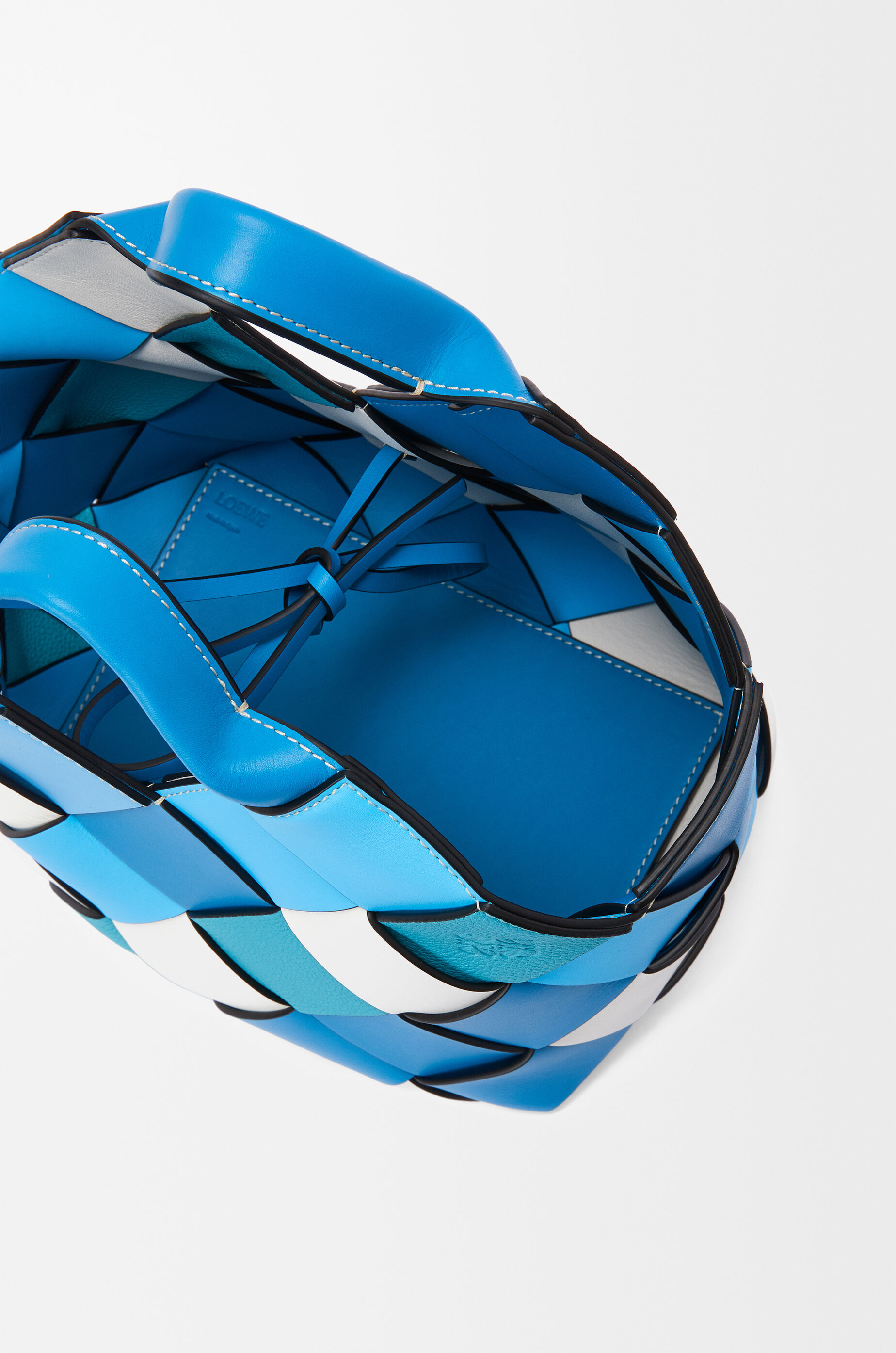 ウーブン バスケットバッグ スモール (カーフ) ブルー - LOEWE