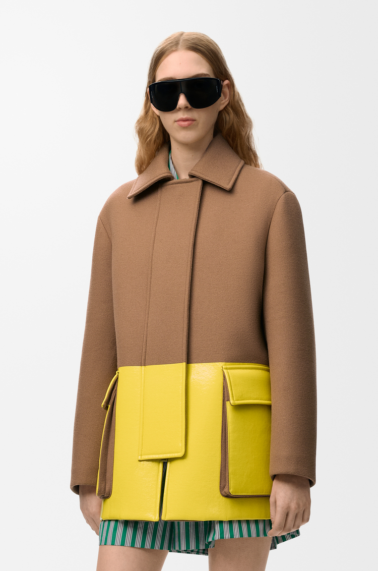 LOEWE Abrigo en lana Camel
