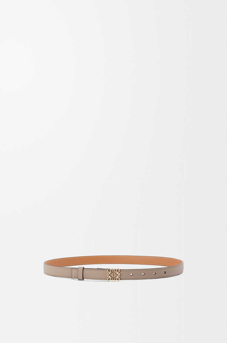 LOEWE Cinturón Anagram en piel de ternera graneada Arena/Dorado