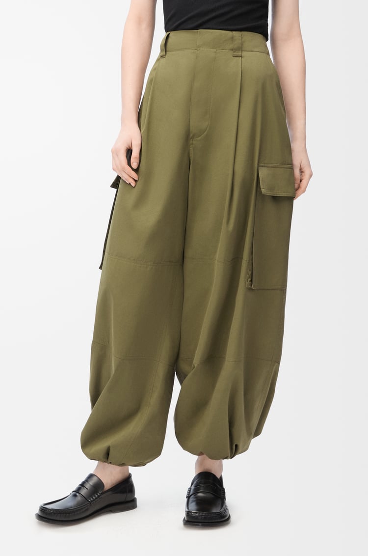 LOEWE Pantalones cargo en algodón y seda Verde Caqui