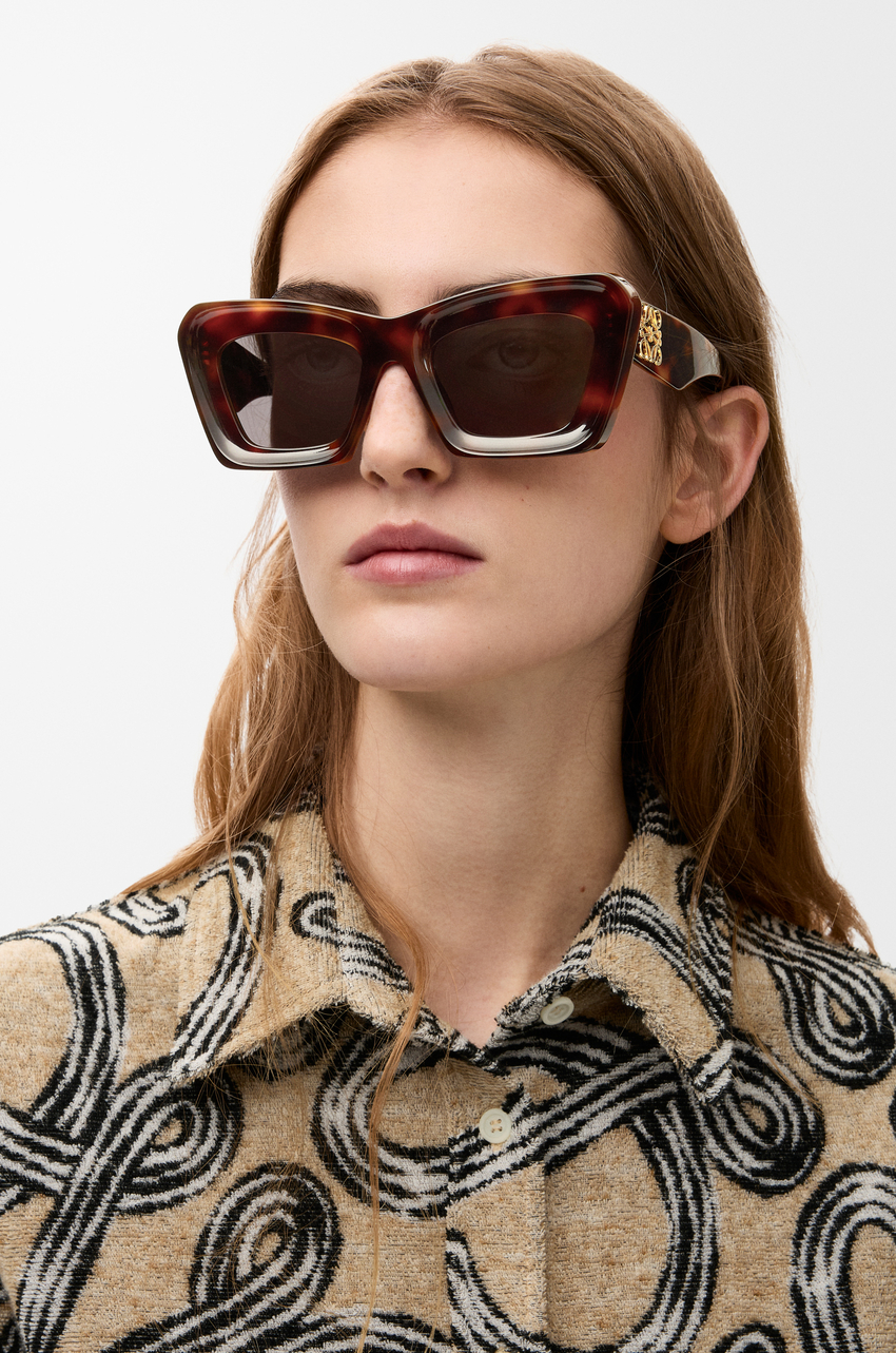 Beveled Cateye sunglasses Brown - LOEWE USA Official Website display picture 1