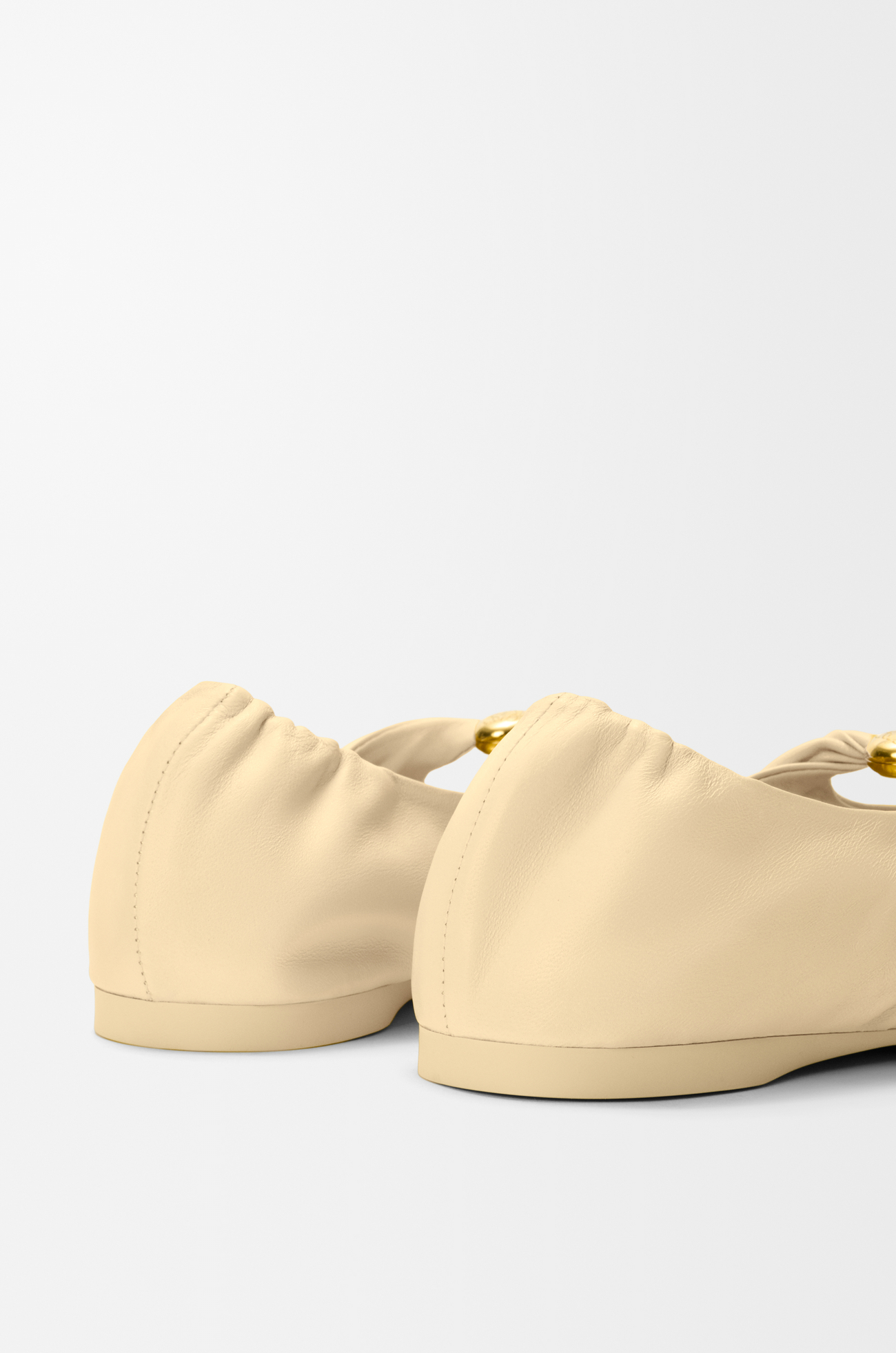 LOEWE ペブル ソフト バレリーナ（ナパラム） ドウ