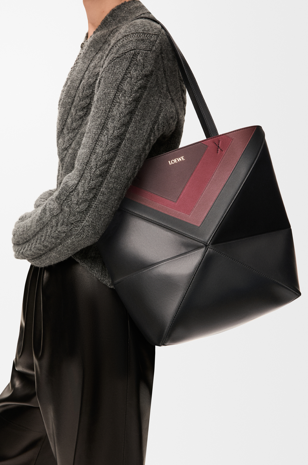 LOEWE Medium Puzzle Fold tote in nappa calfskin Black/Burgundy