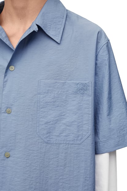 LOEWE Camisa trompe l'oeil en mezcla de algodón Azul Alba/Blanco plp_rd