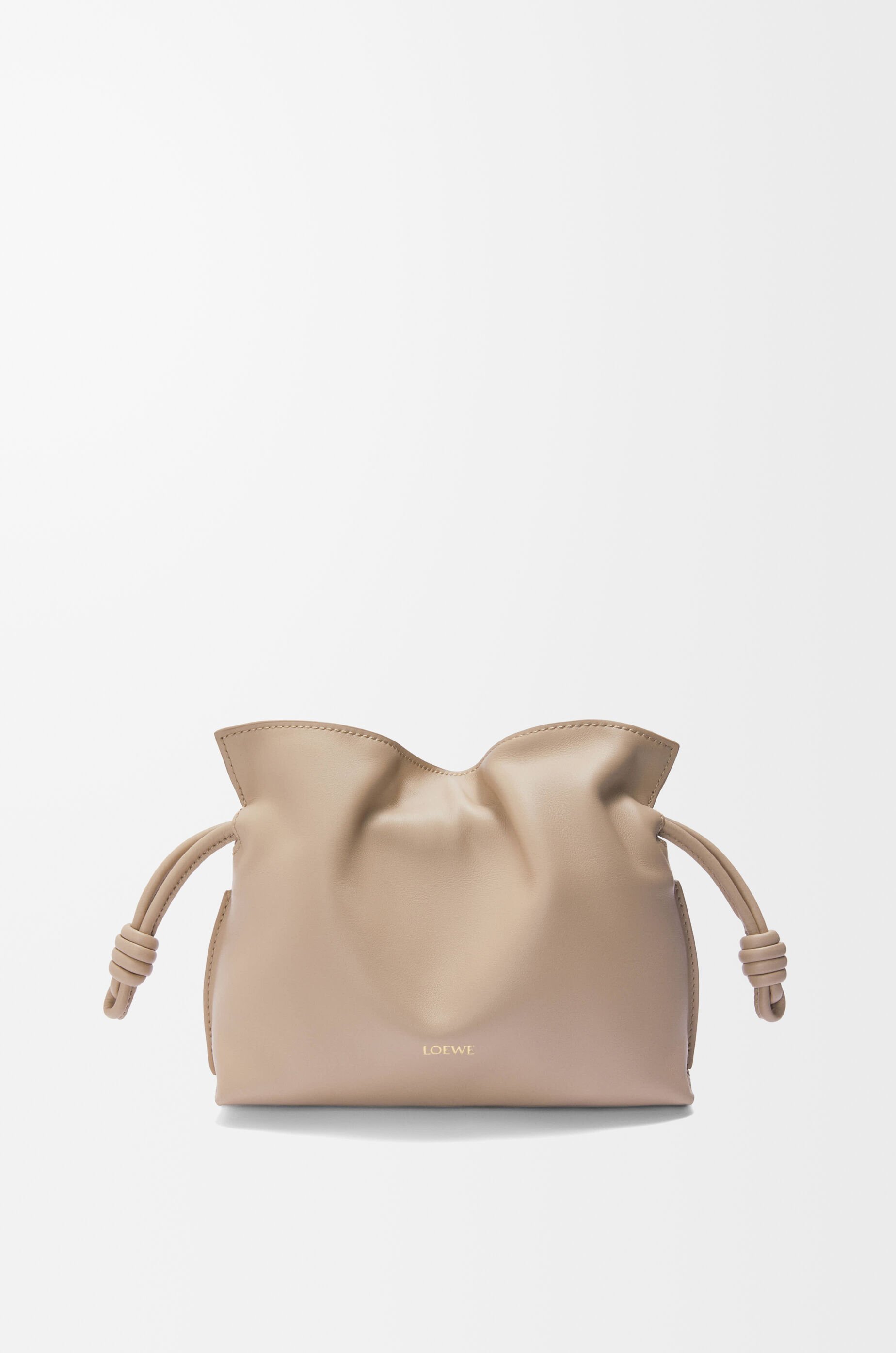 フラメンコクラッチ ミニ（ナパカーフ） サンド - LOEWE