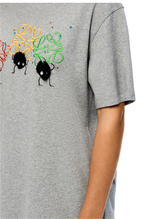 LOEWE Camiseta Susuwatari en algodón con Anagrama Gris/Negro plp_rd