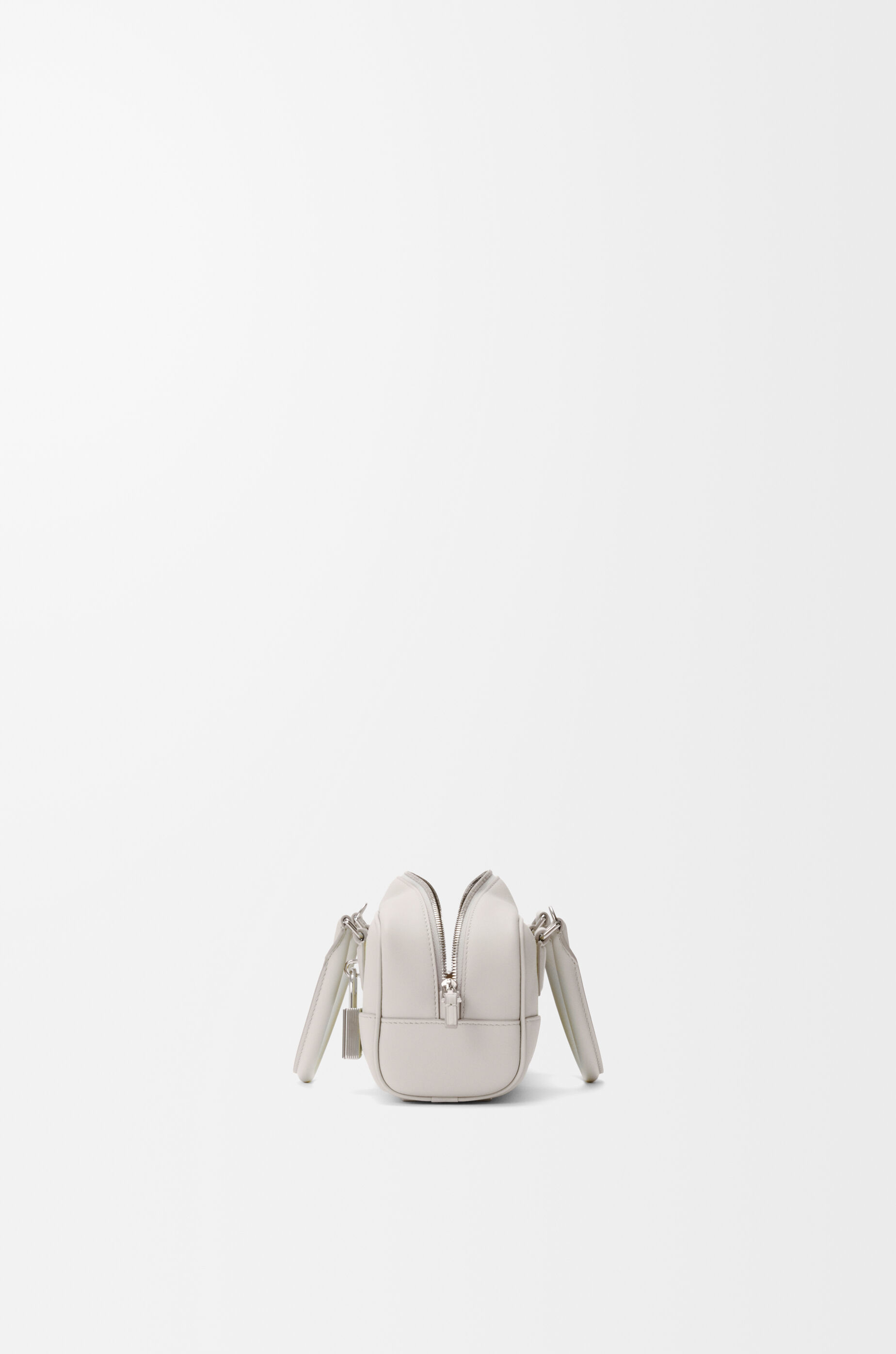 アマソナ23 クロップド バッグ（ナパカーフ） マルチカラー - LOEWE