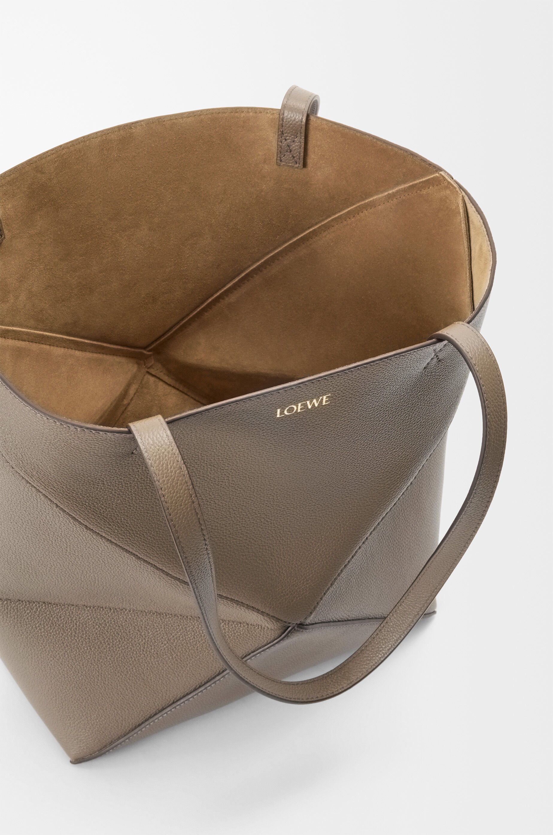 パズルフォルド トート ミディアム（ソフトグレインカーフ） ブラウン