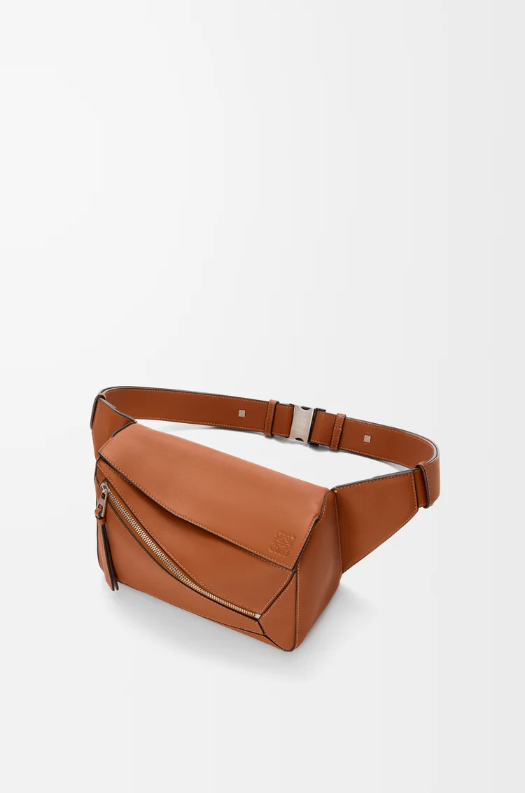 LOEWE 小型經典小牛皮 Puzzle 腰包 棕褐色