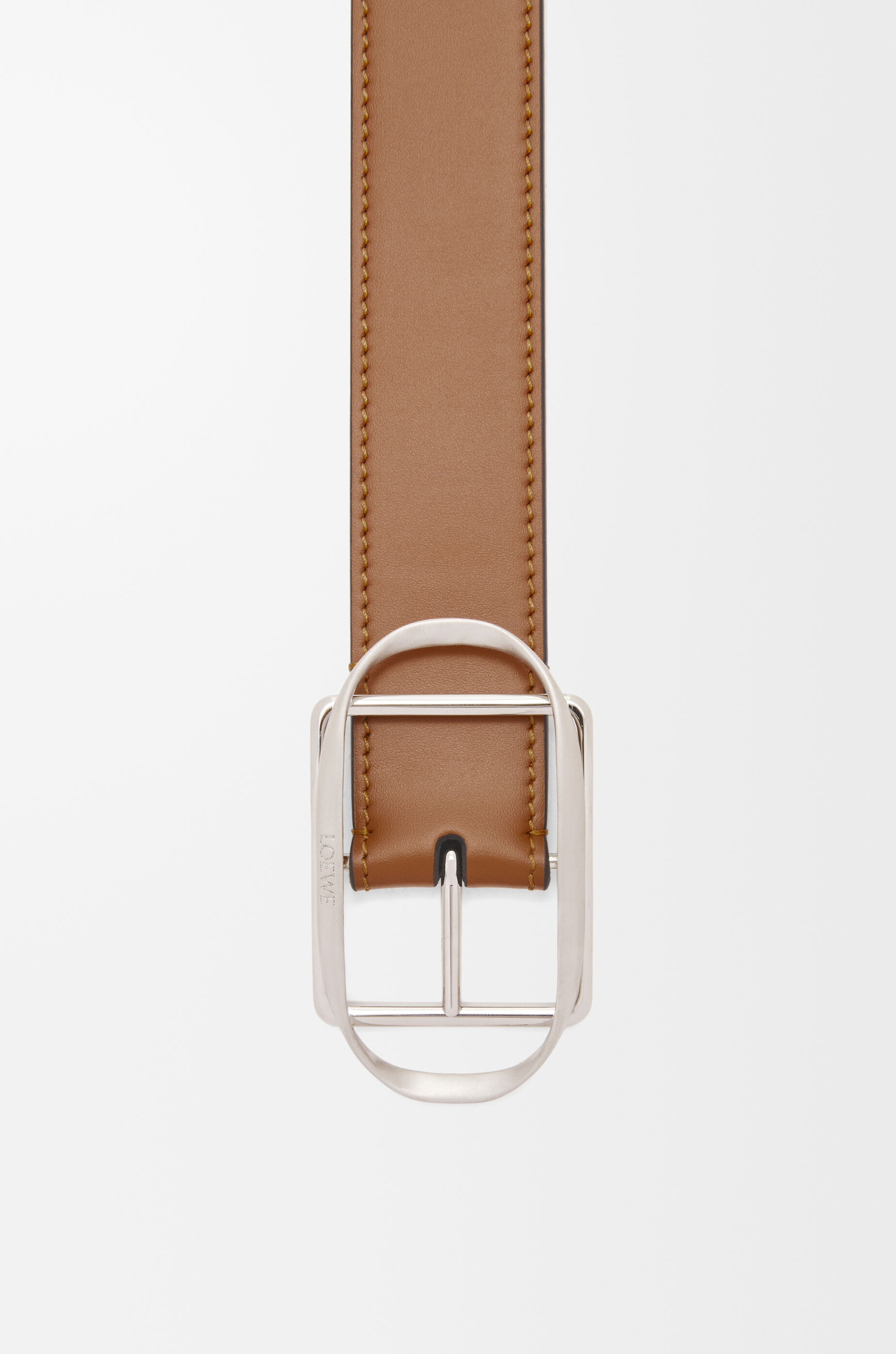 カーブド バックル ベルト（スムースカーフ） タン/パラジウム - LOEWE